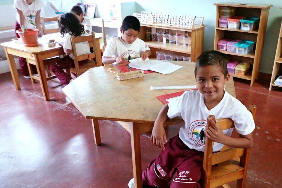 Honduran children in a classroom